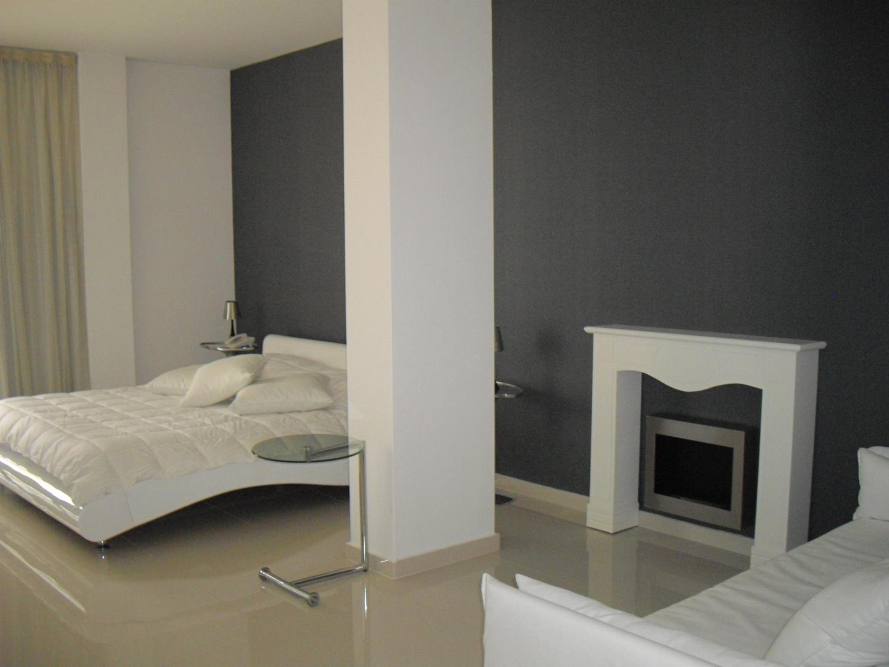 Crystal Hotel 12/45