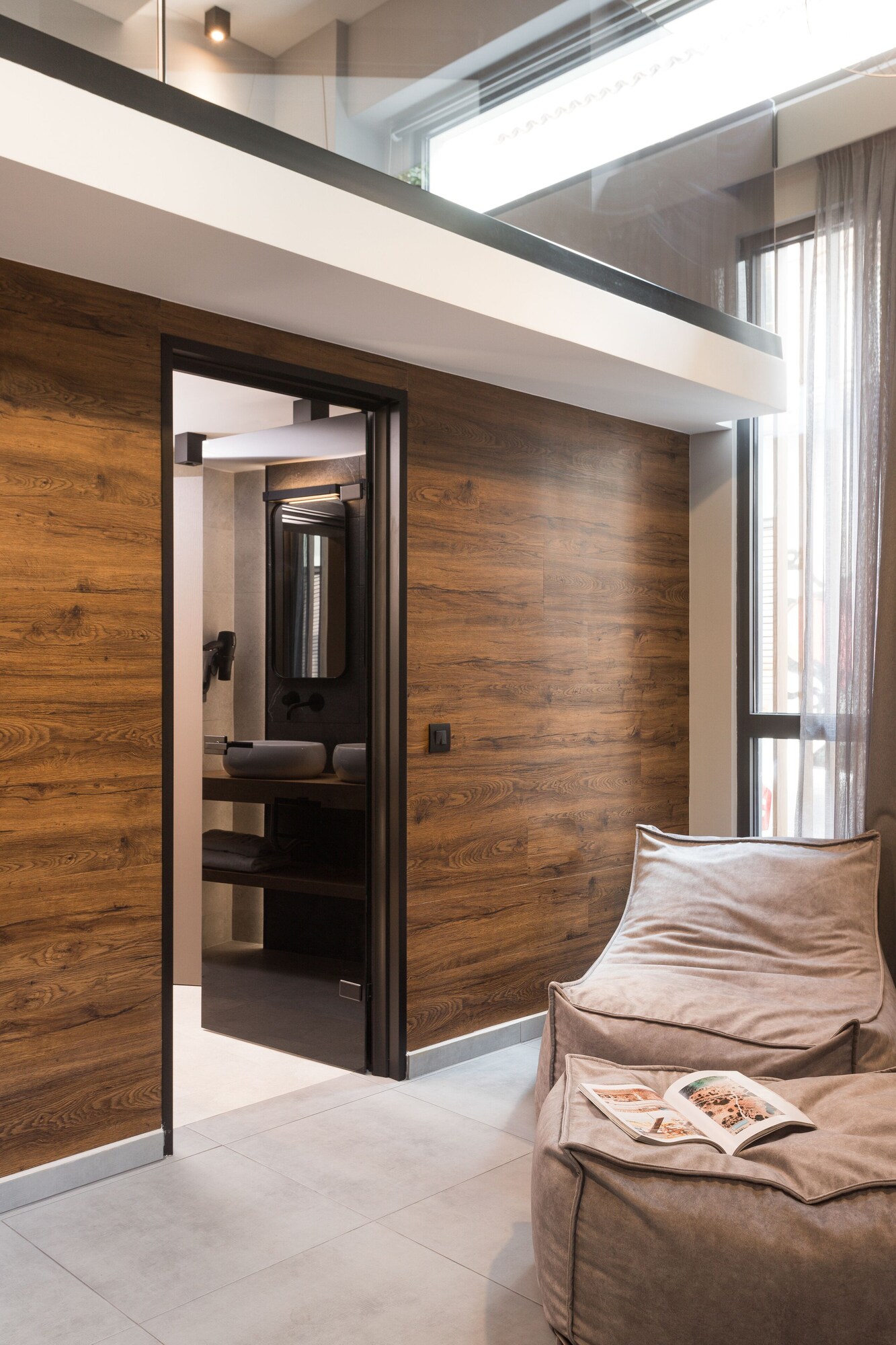 2 BEDROOMS, GRAND, SUITE