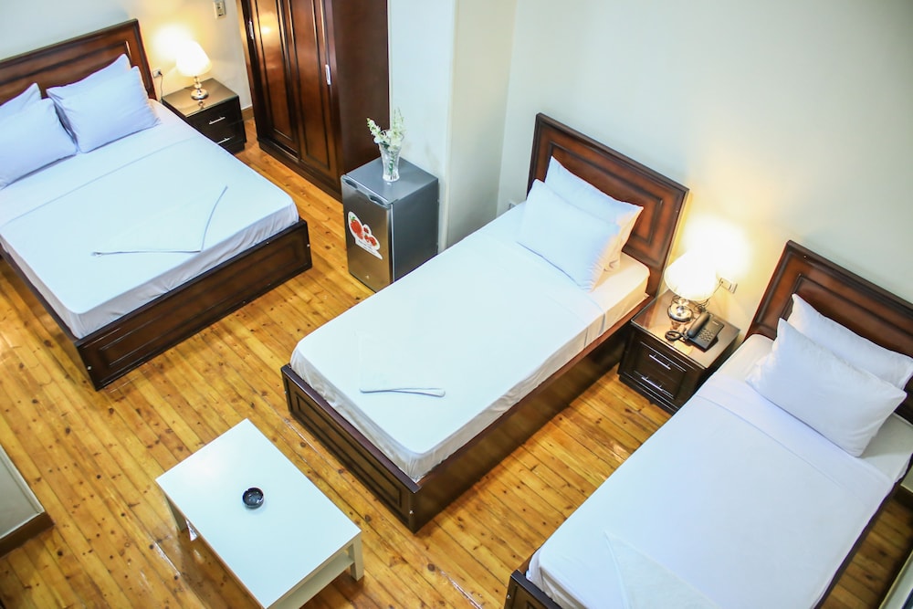 Midtown Hostel 23/50