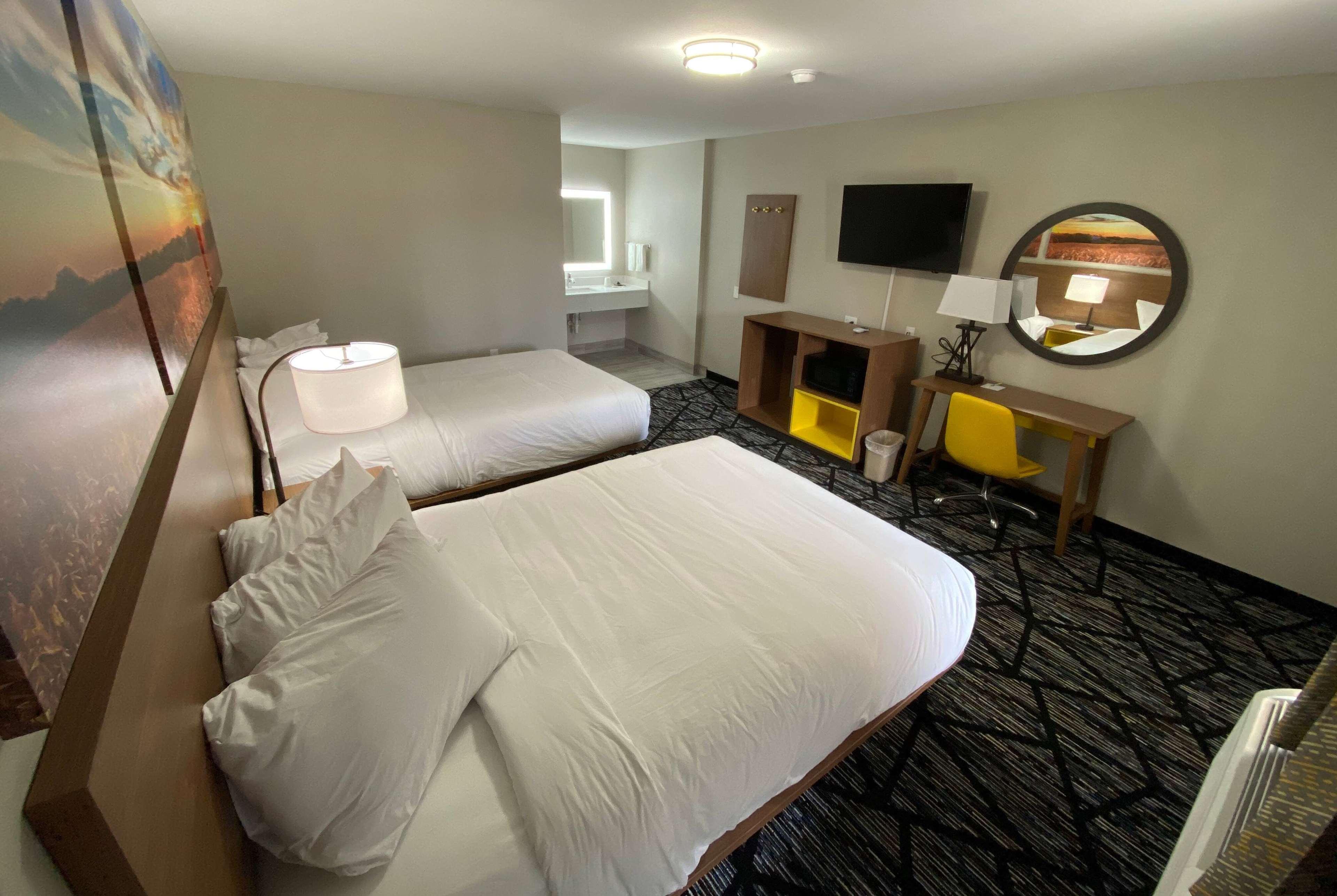 Days Inn By Wyndham Lake Charles 18/32