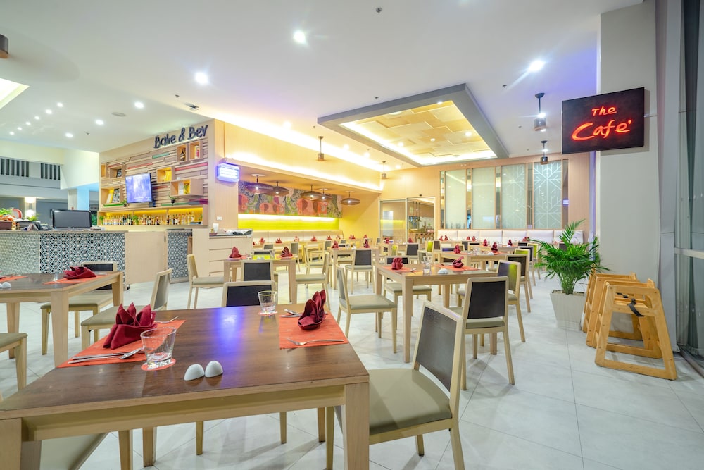 Ramada By Wyndham Phuket Deevana 51/70