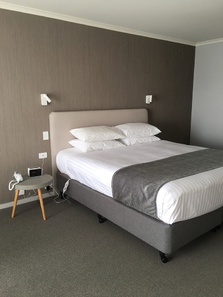 Argosy Motor Inn 16/42