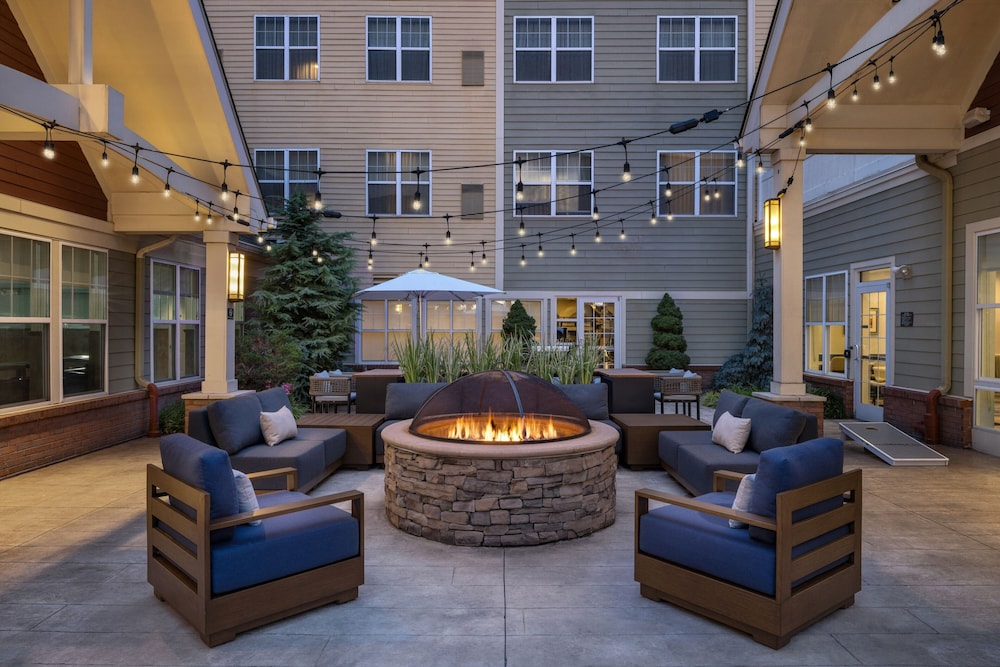 Residence Inn Long Island Islip/Courthouse Complex 18/35