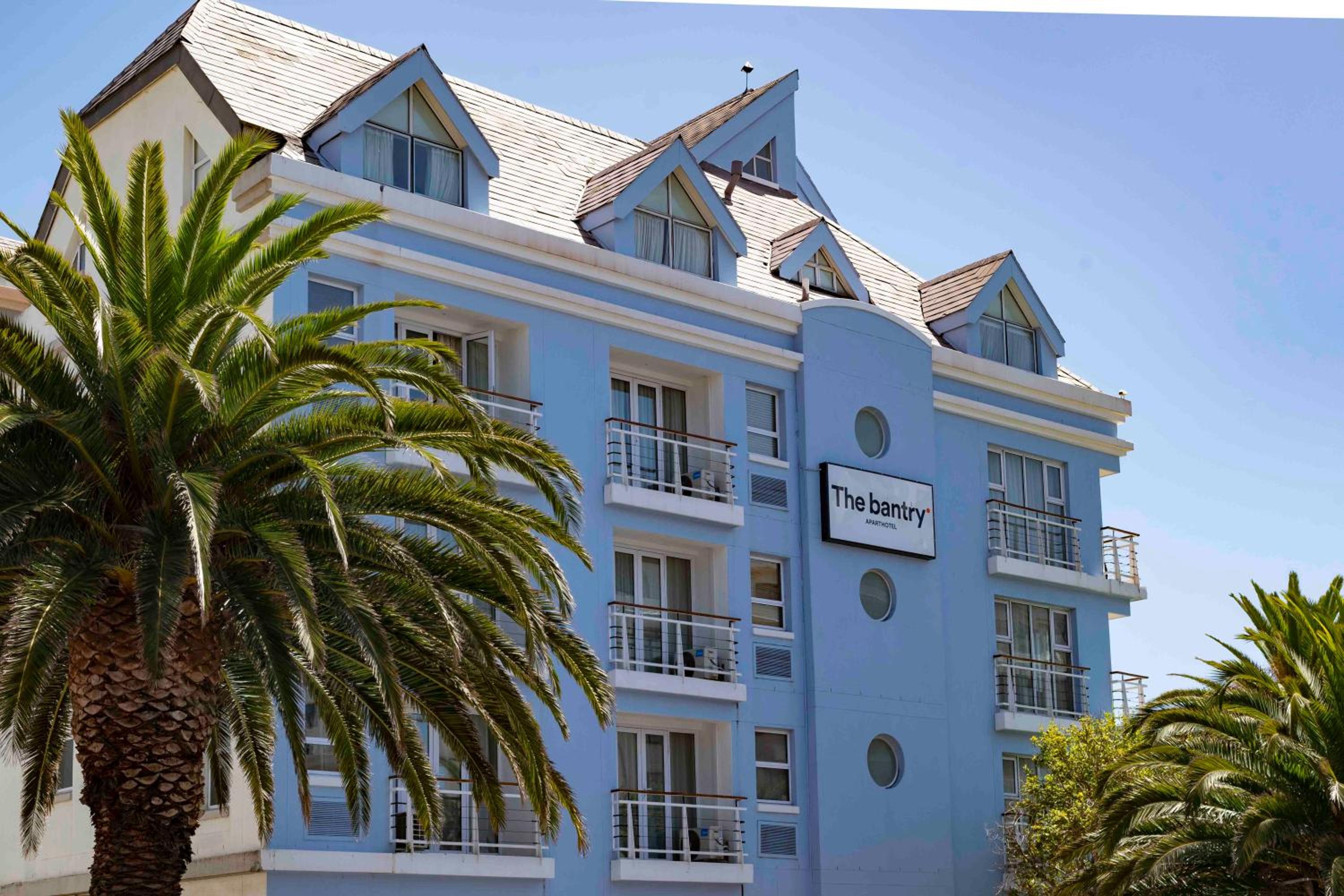 The Bantry Aparthotel 2/50