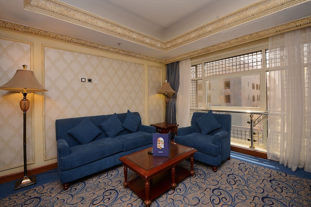 رويال الروضة(Al Rawda Royal Inn) 42/62