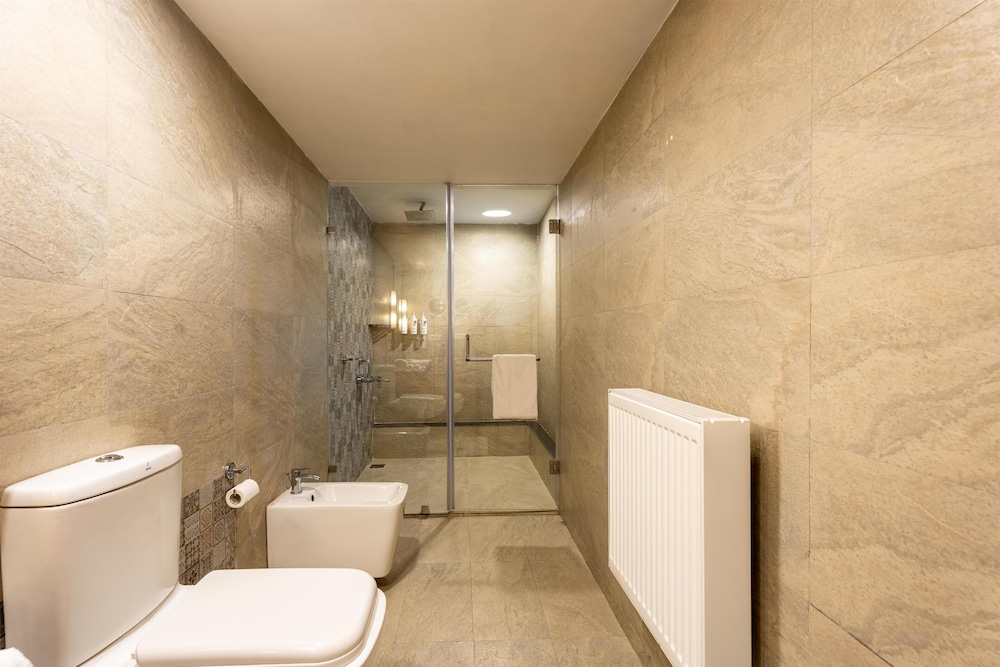 Country Inn & Suites by Radisson, Sonamarg 49/50
