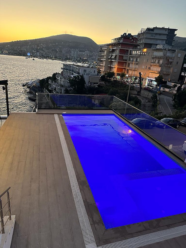 Hotel Edola 53/74