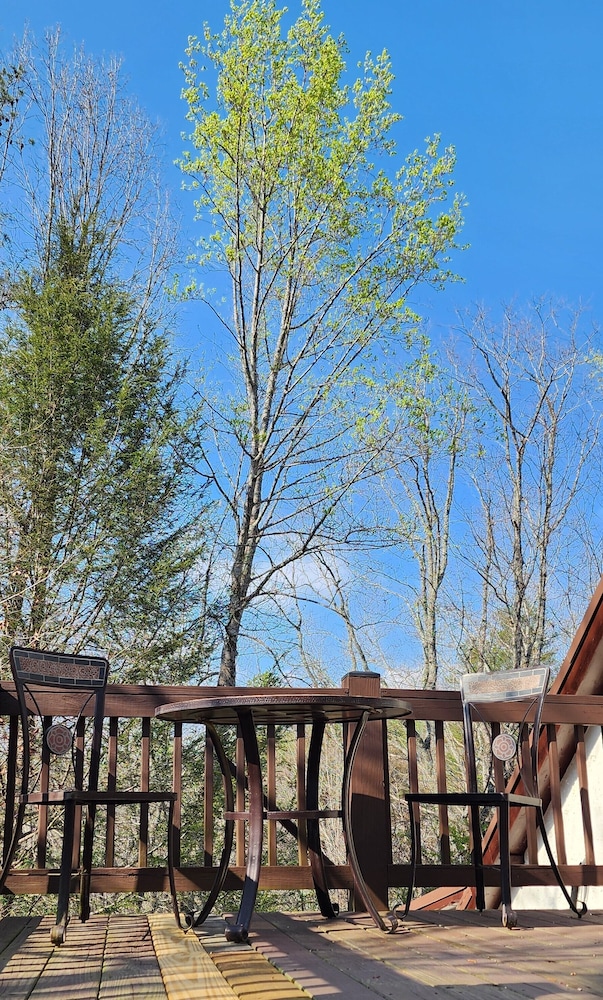 Lily Creek Lodge 63/68