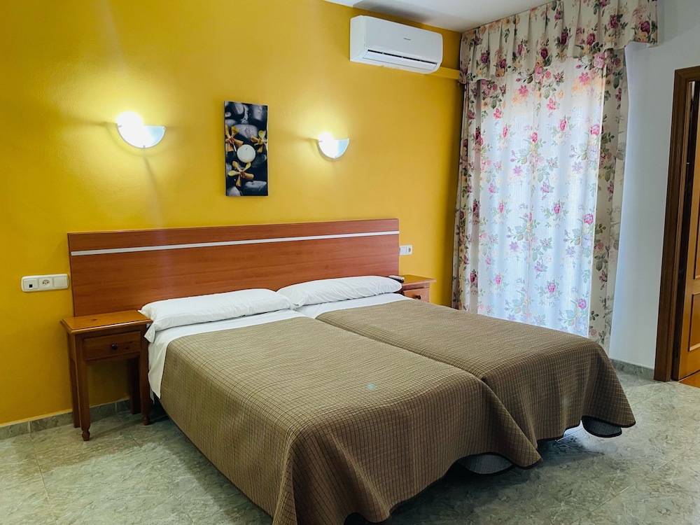 Hotel Carmen Teresa 32/72