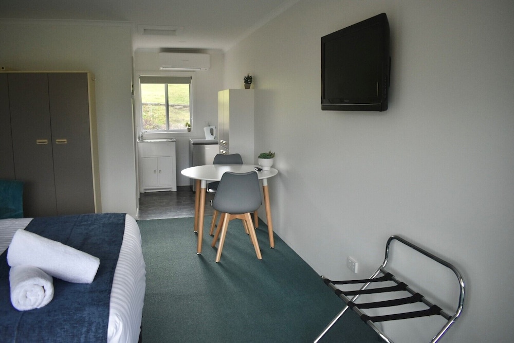 The Kermandie Hotel 41/54