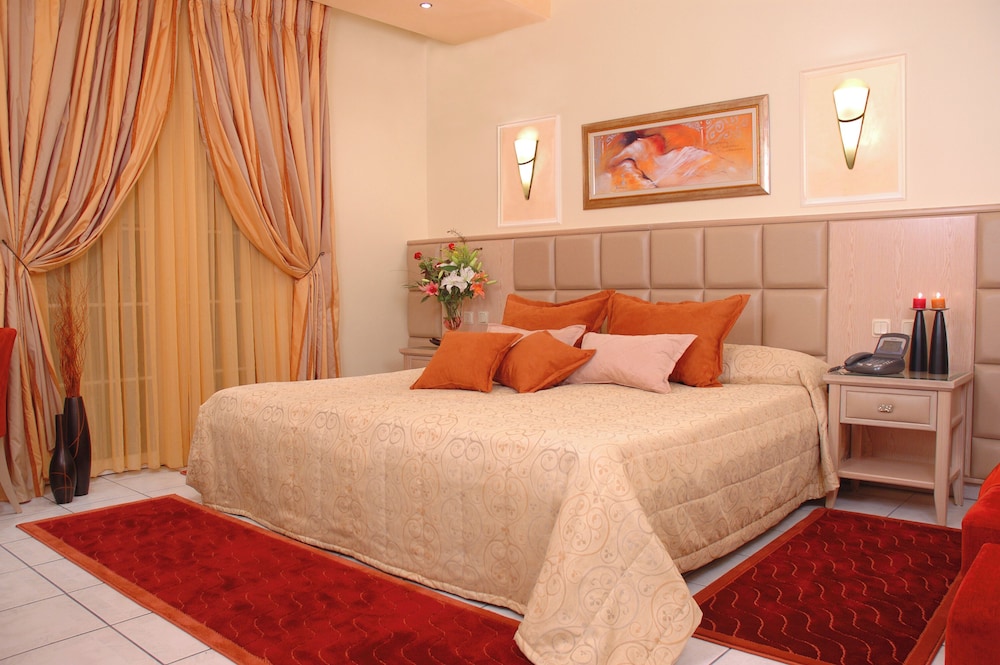 Strass Hotel 13/39