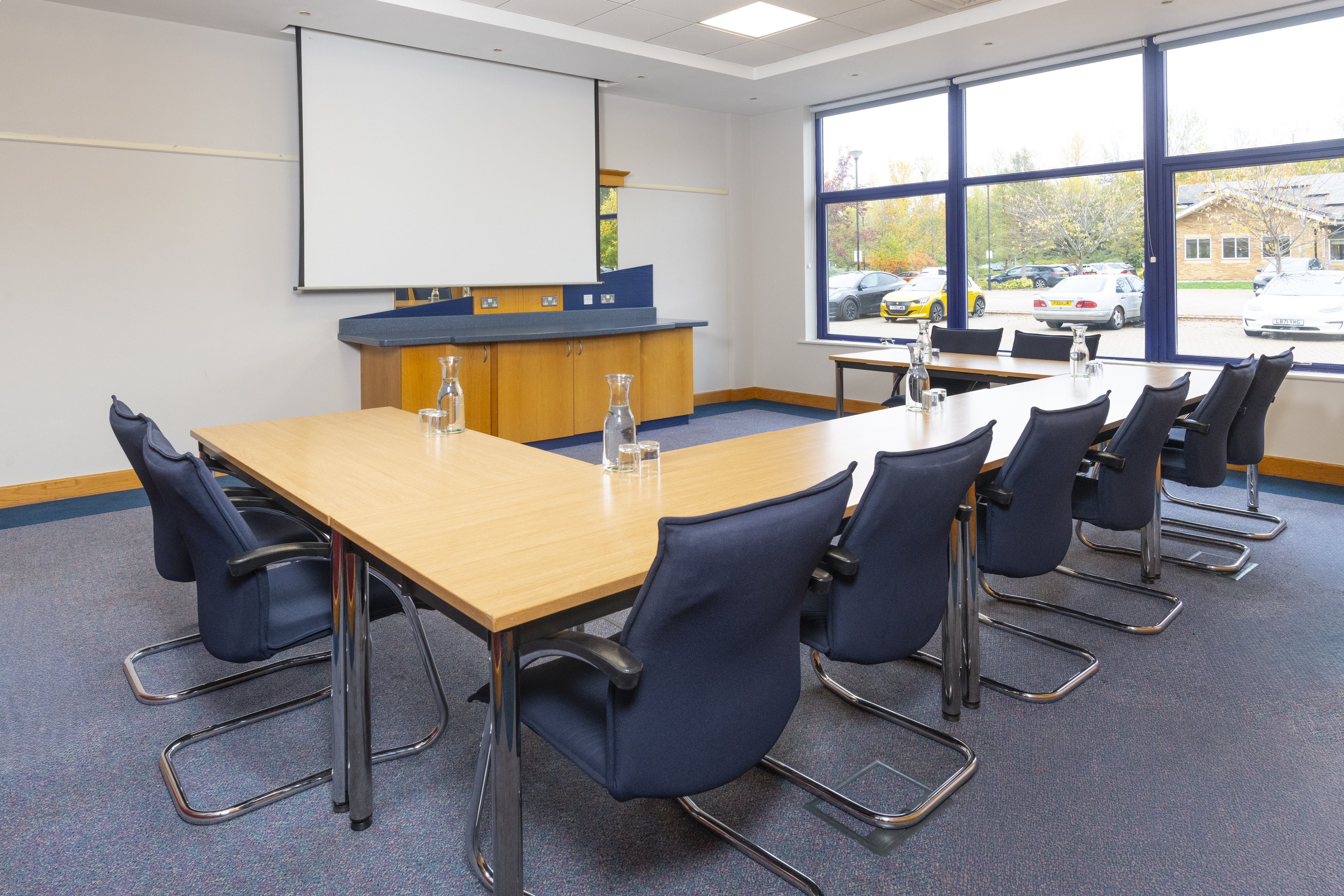 Holiday Inn Express Milton Keynes 24/46