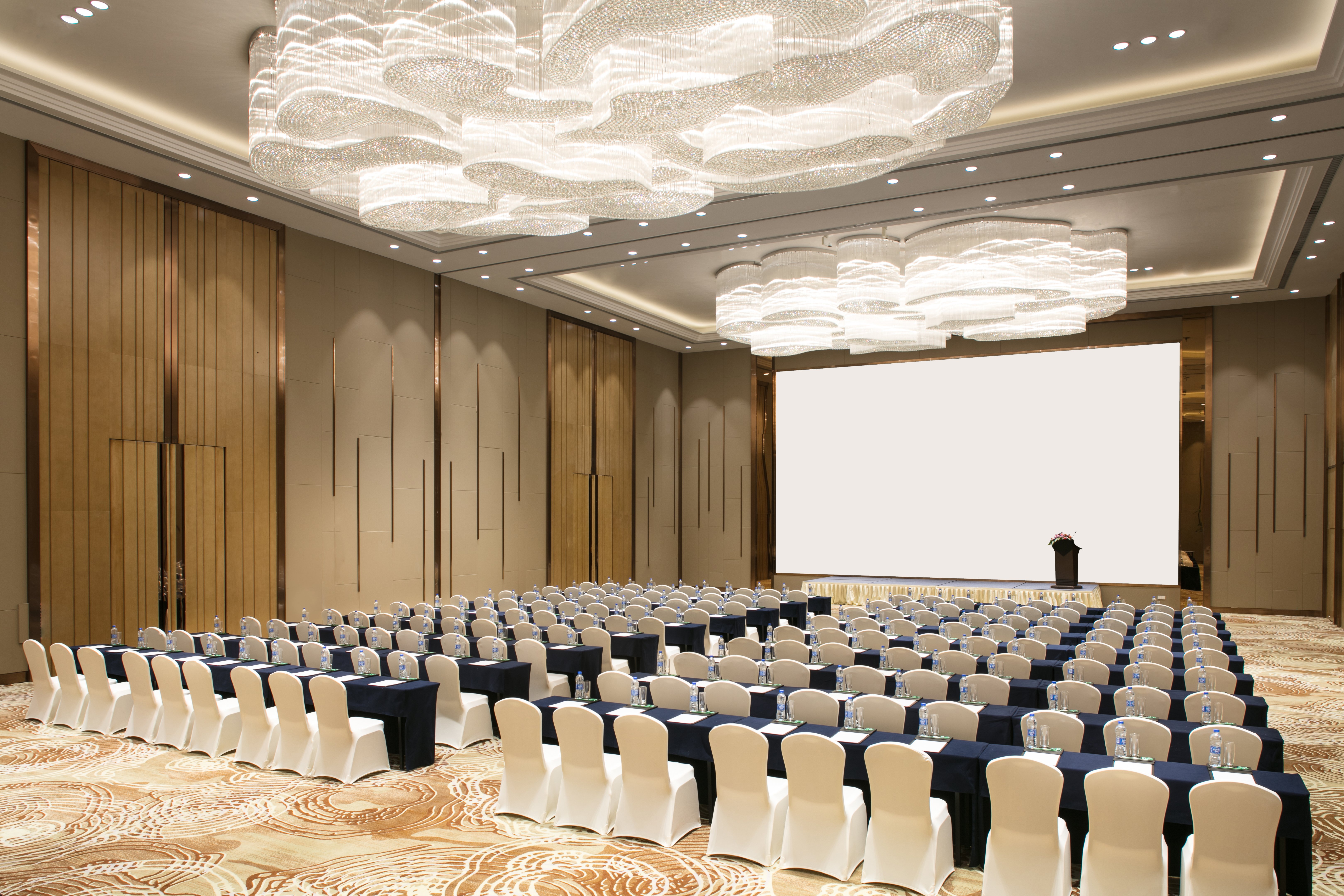 Holiday Inn Hangzhou Gongshu 70/78