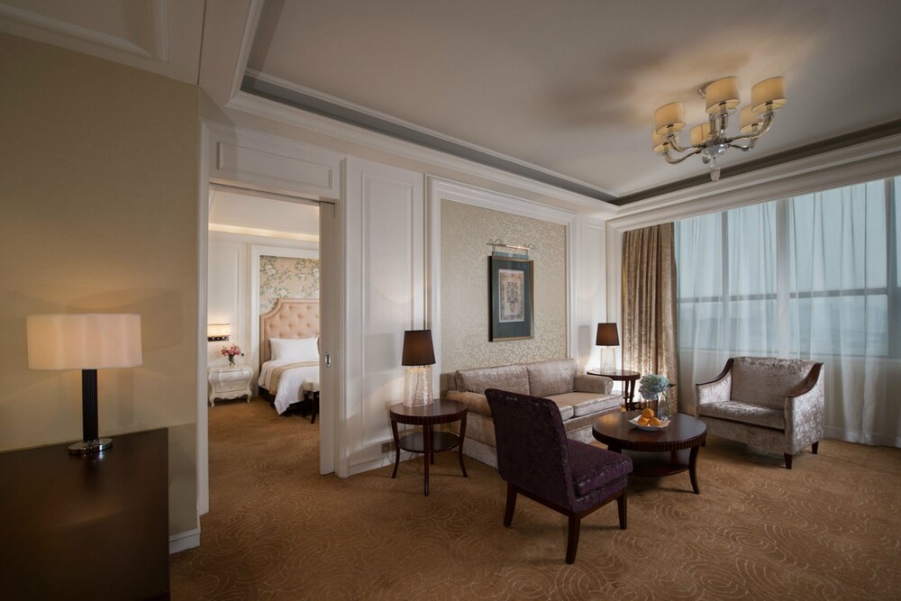 Venus Royal Hotel Formerly Kirin Parkview Hotel 19/28