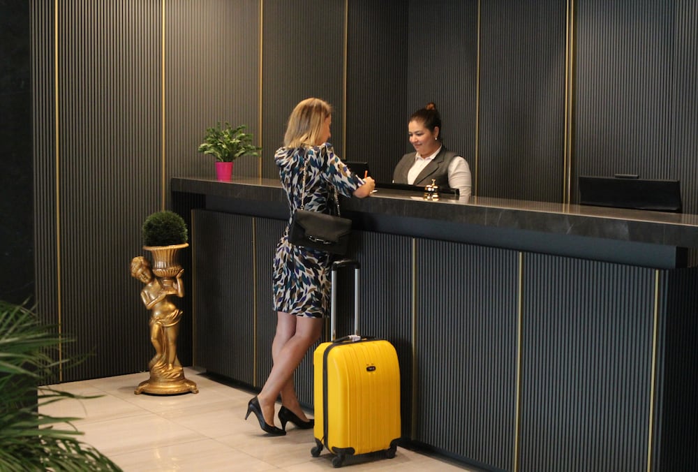 Nobel Hotel 3/69