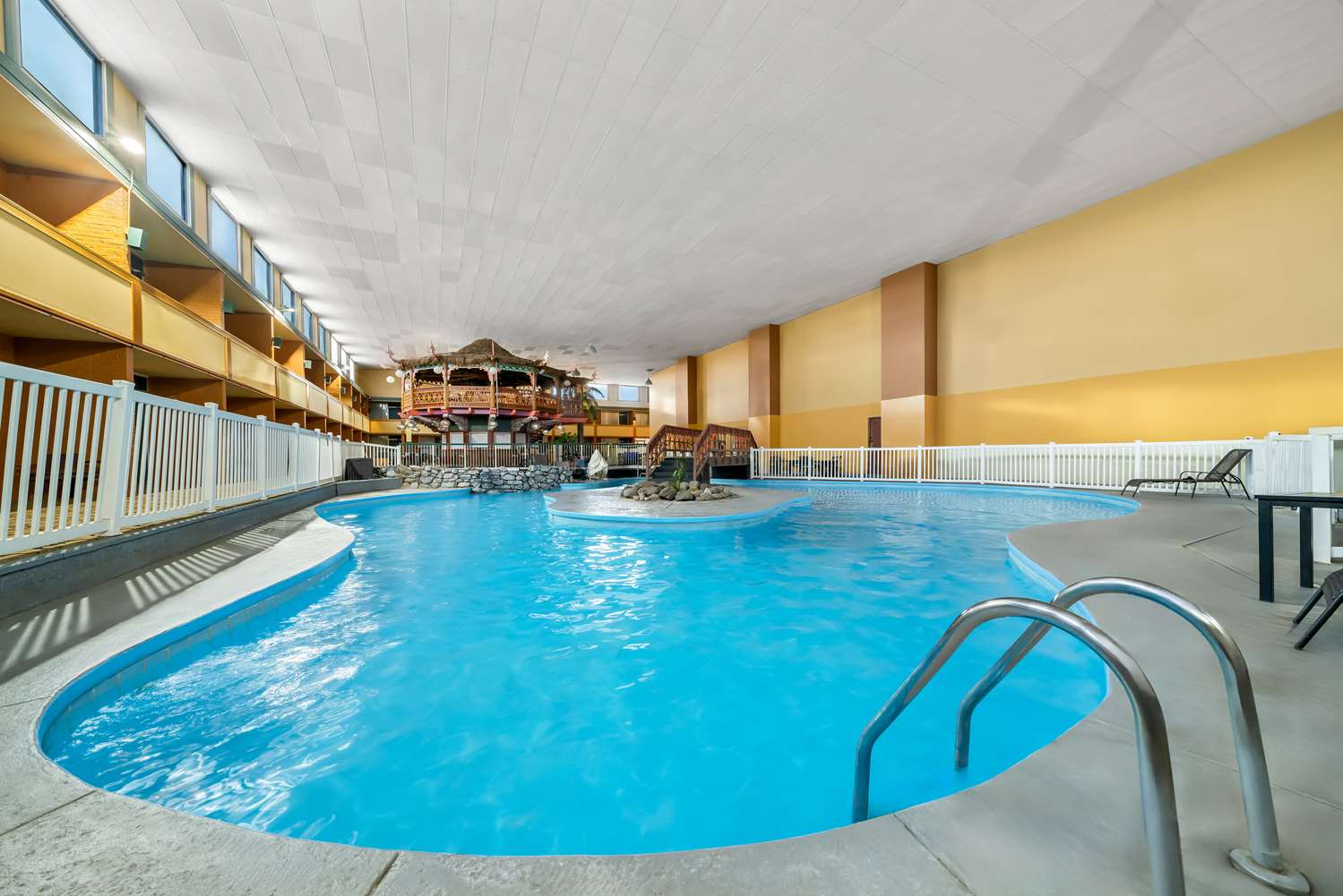 Clarion Inn & Suites and Convention Center 9/29