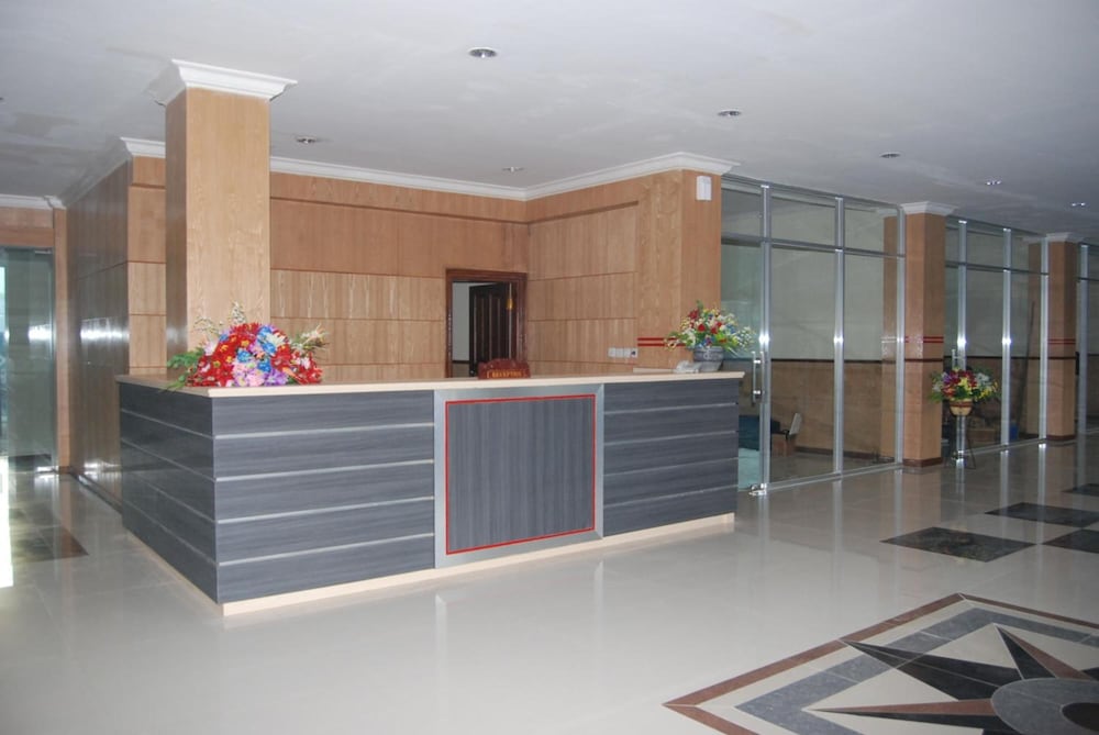 Sylvia Hotel Maumere 10/57