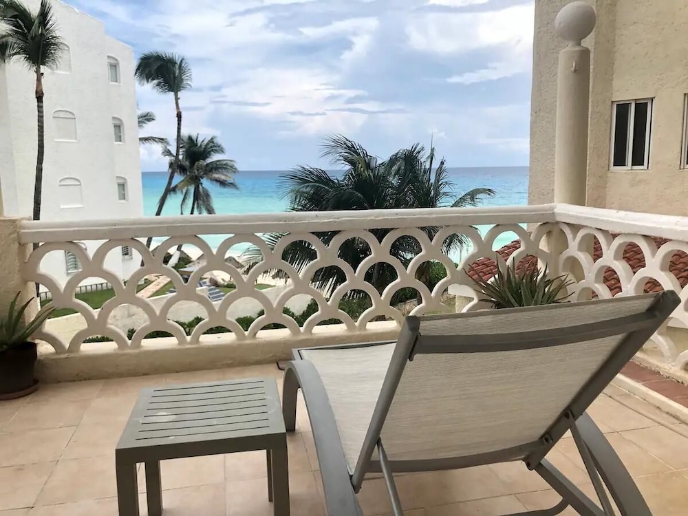 Cancun Plaza Condo 36/49