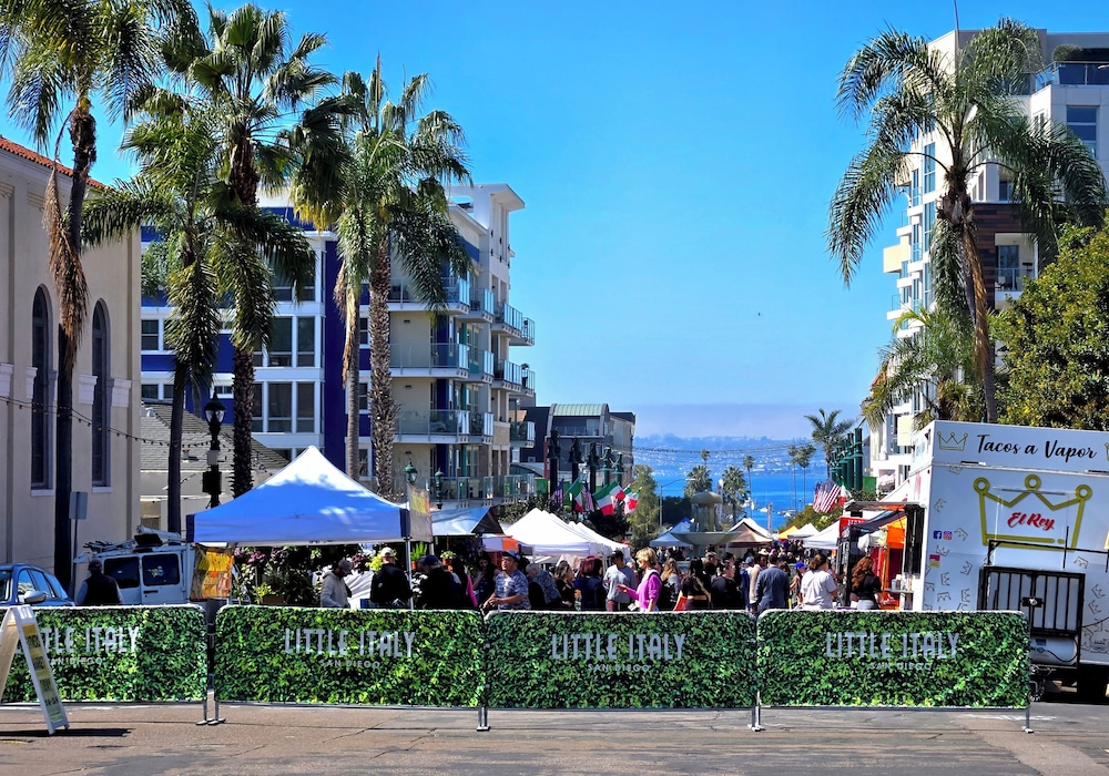 Courtyard by Marriott San Diego Downtown Little Italy 56/64