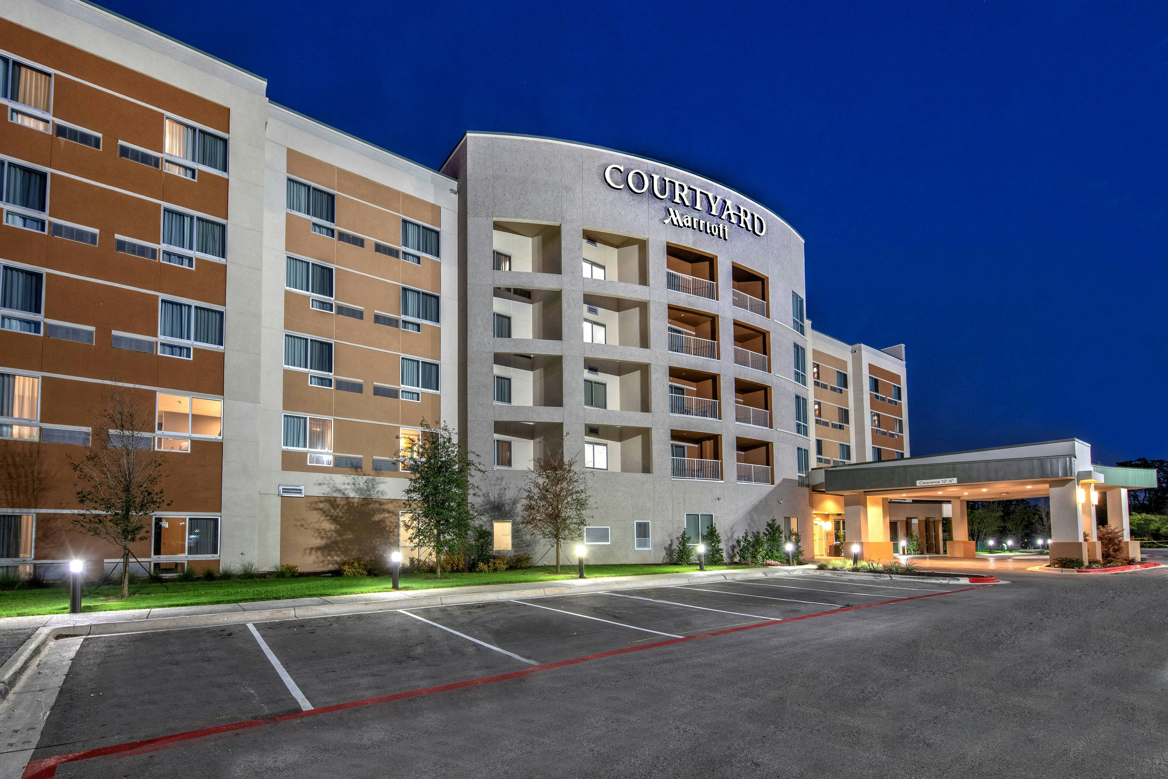 Courtyard Austin Northwest Lakeline 41/42
