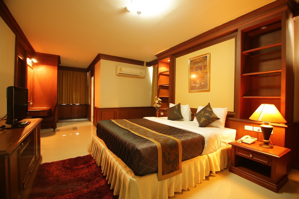 Convenient Park Hotel 22/45