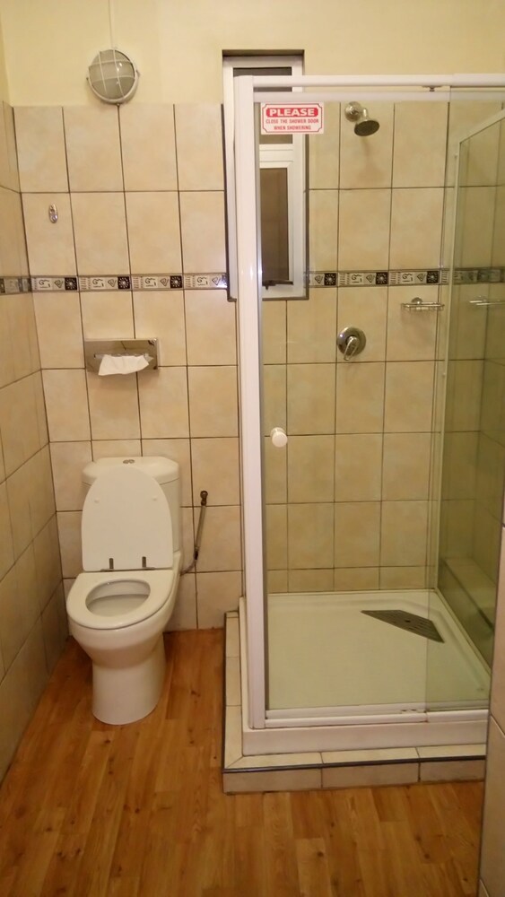 Royal Hotel Ladysmith 39/41