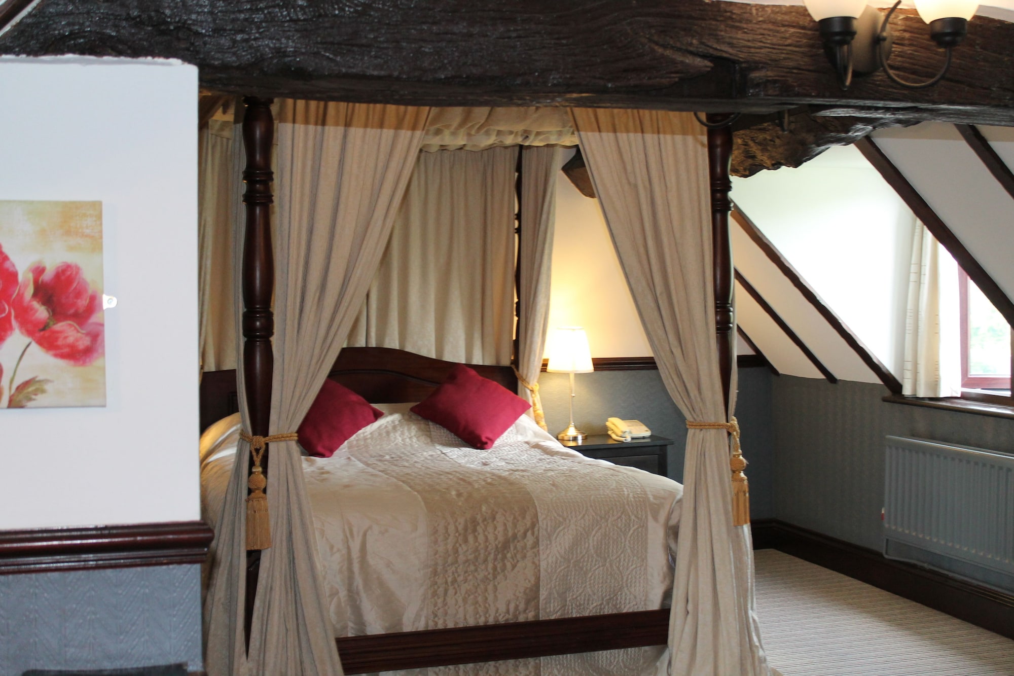 جناح جونيور بسرير كوين