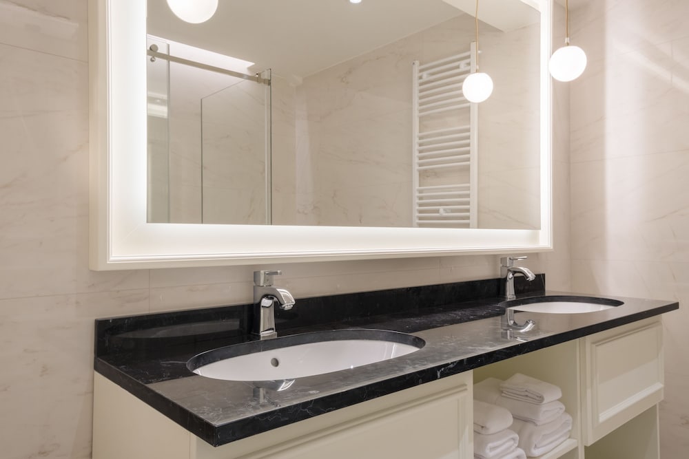 Heritage Grand Perast Hotel 48/50