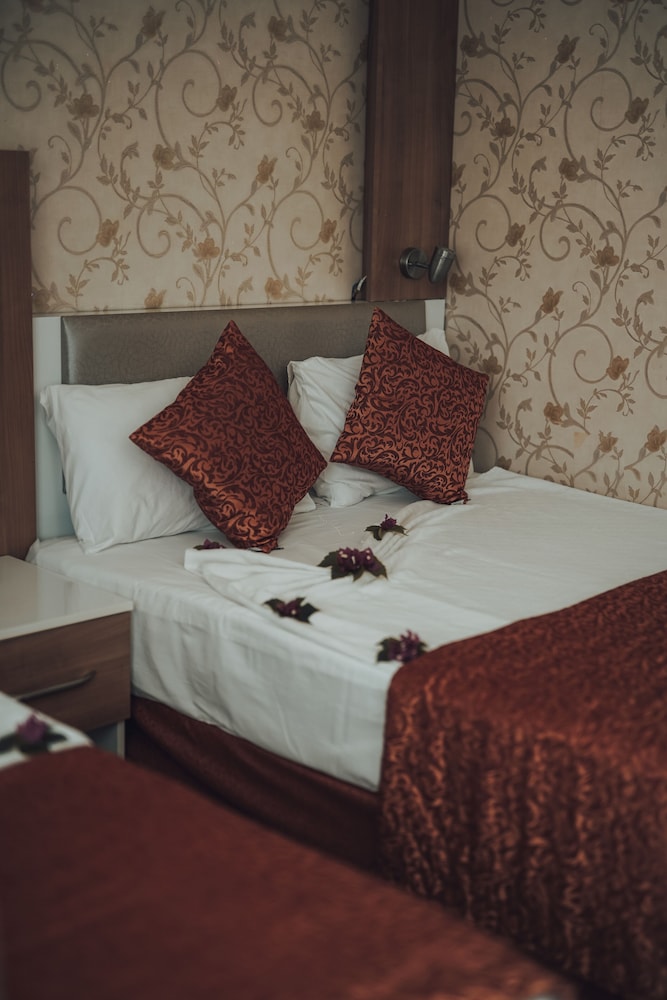 Aleria Belport Beach Hotel 23/71
