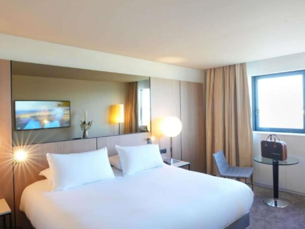 Pullman Bordeaux Lac 23/69