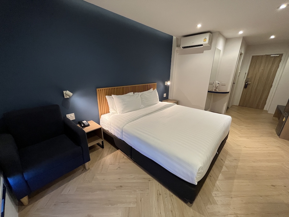 De Botan Bangna Hotel 10/33