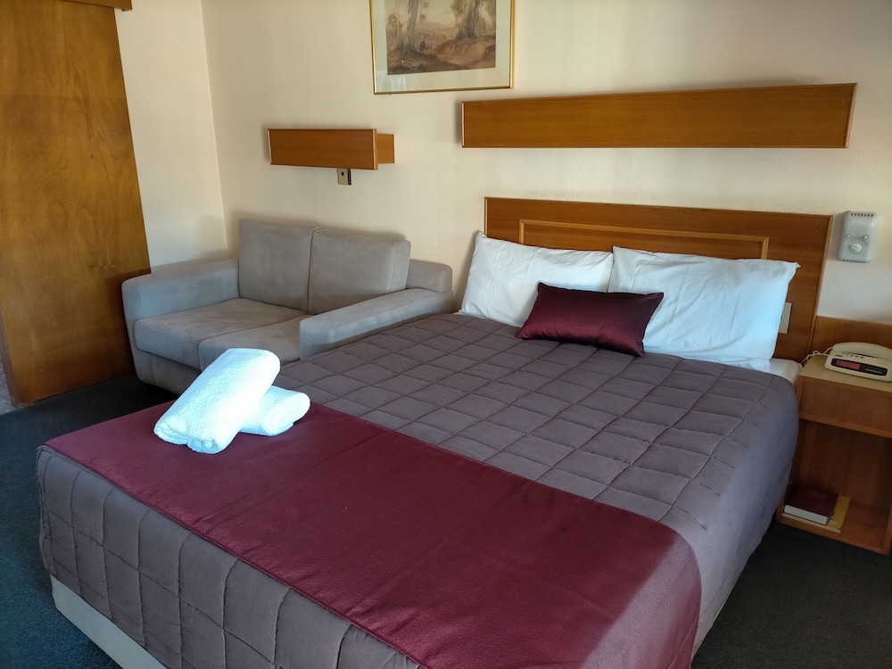 Country Motor Inn 19/36