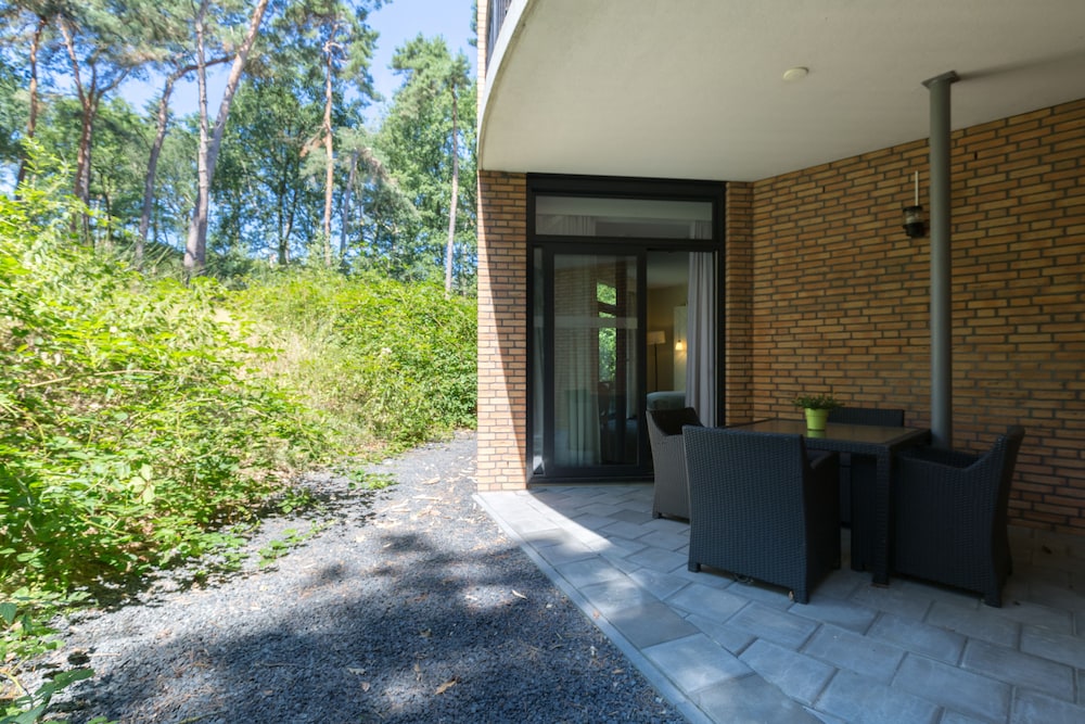 GOLDEN TULIP JAGERSHORST EINDHOVEN 28/50