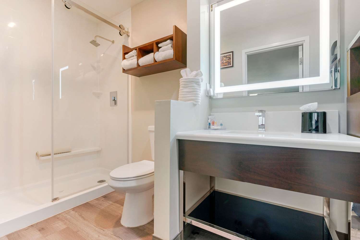 Comfort Inn Antioch - Century Plaza 32/32