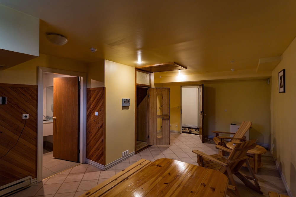 Airport Hotel Mara 31/54