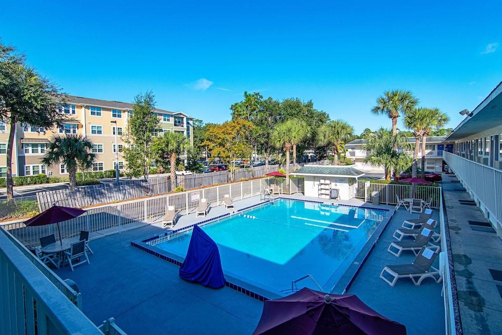 Motel6 Kissimmee, FL - Orlando 40/64