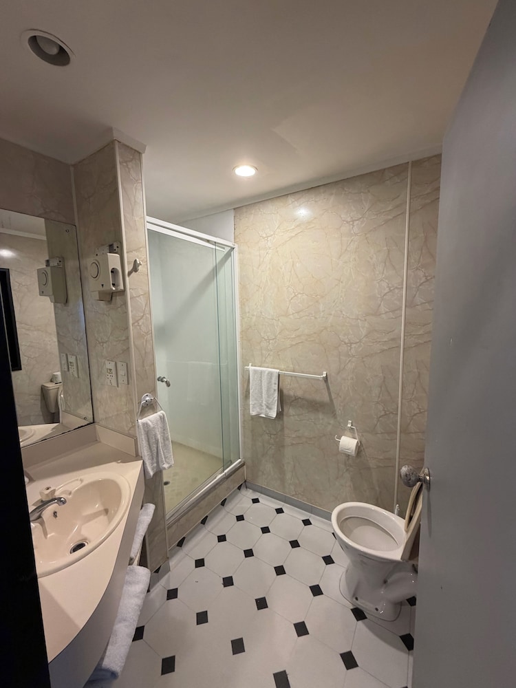 Alcamo Hotel 64/66