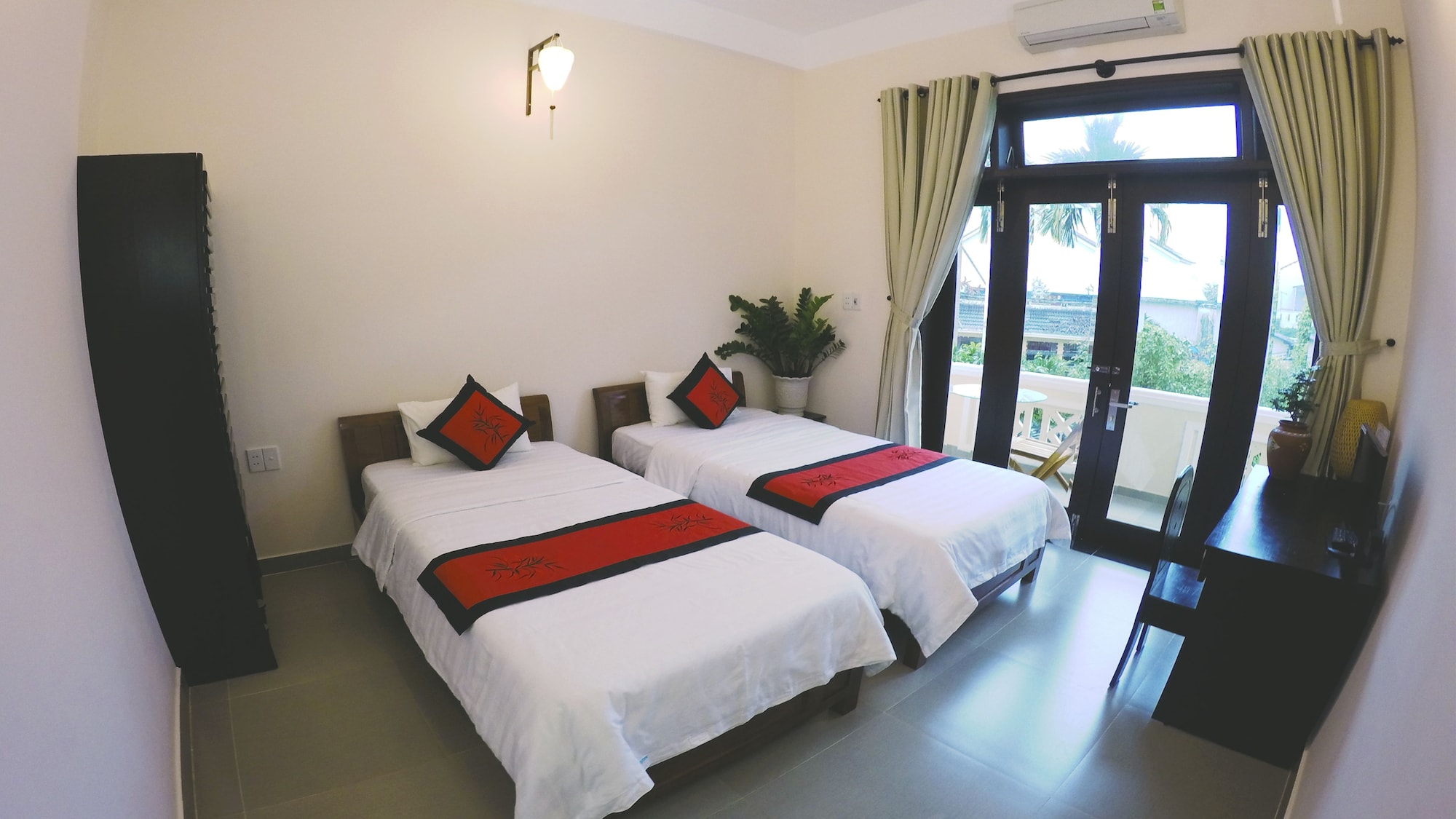 SUPERIOR, TWIN BEDS