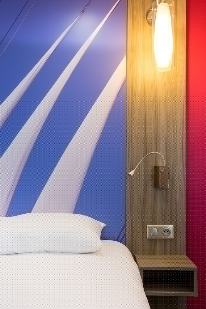 IBIS STYLES SAINT GILLES CROIX DE VIE 16/77