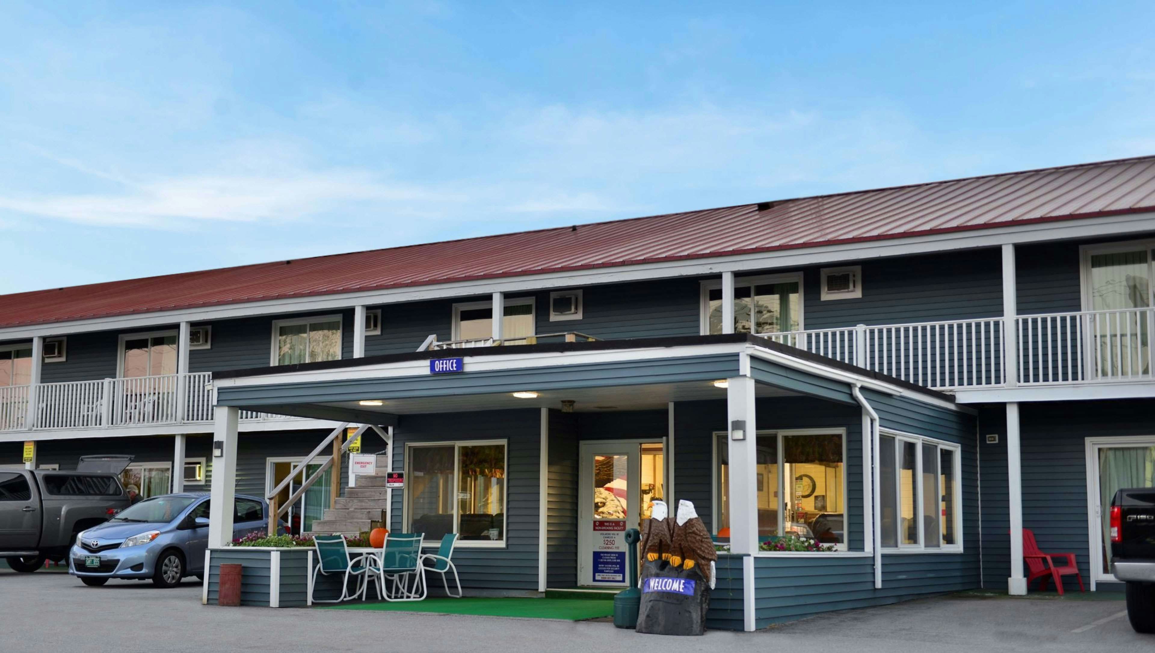 The Colonial Inn 2/25