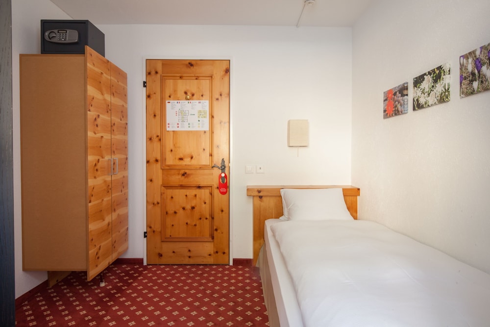 Berghotel Randolins 11/84