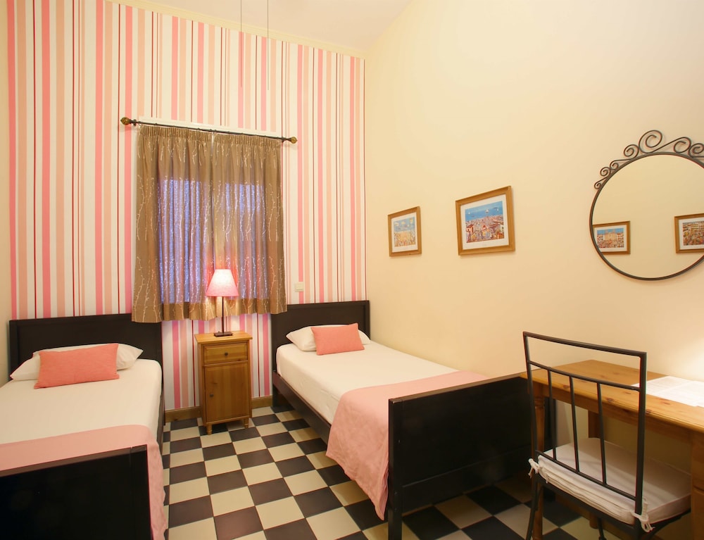Malaga Lodge Guesthouse 27/51