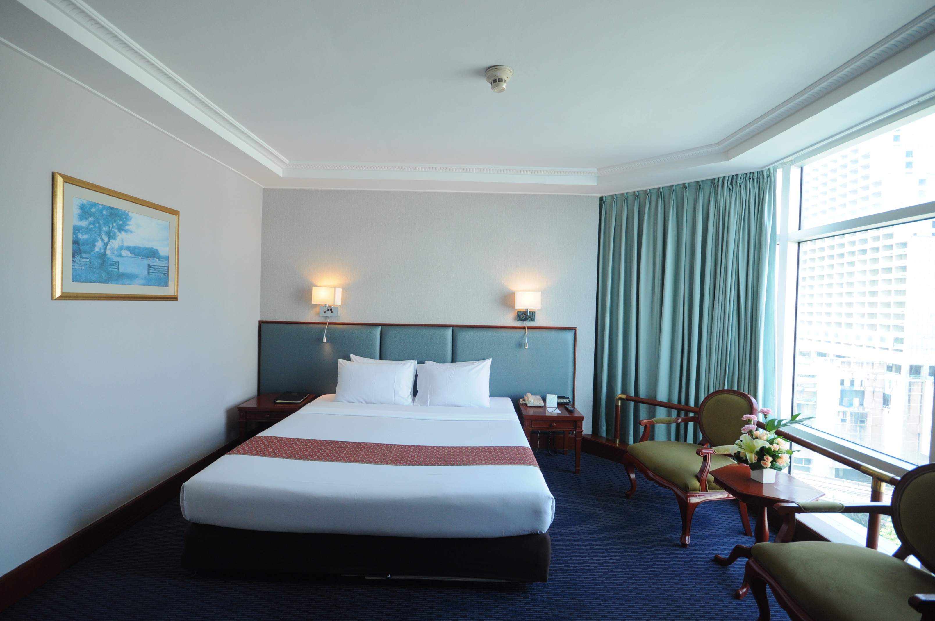 Grand Mercure Bangkok Windsor 11/47