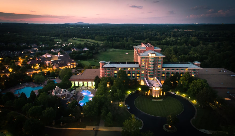 Lansdowne Resort And Spa 4/73