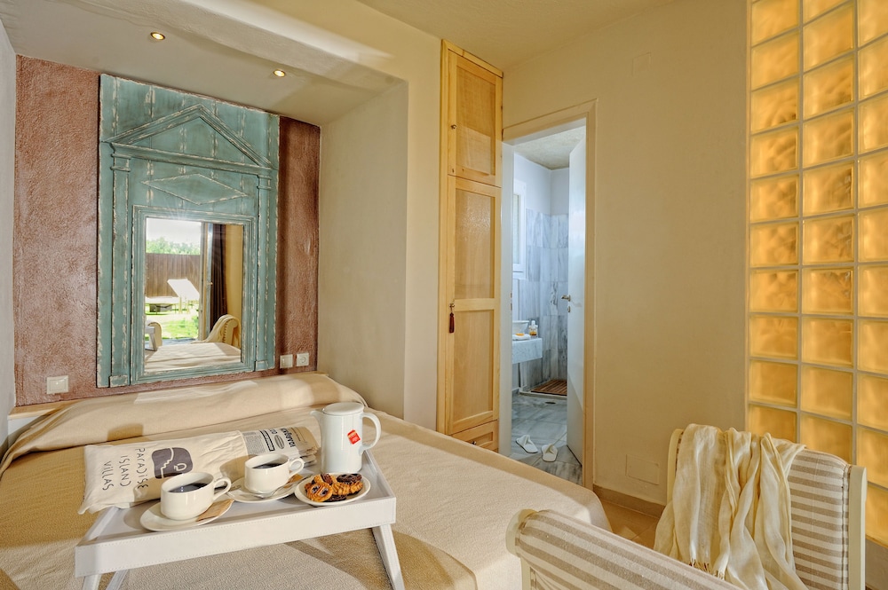 Paradise Island Villas 45/79