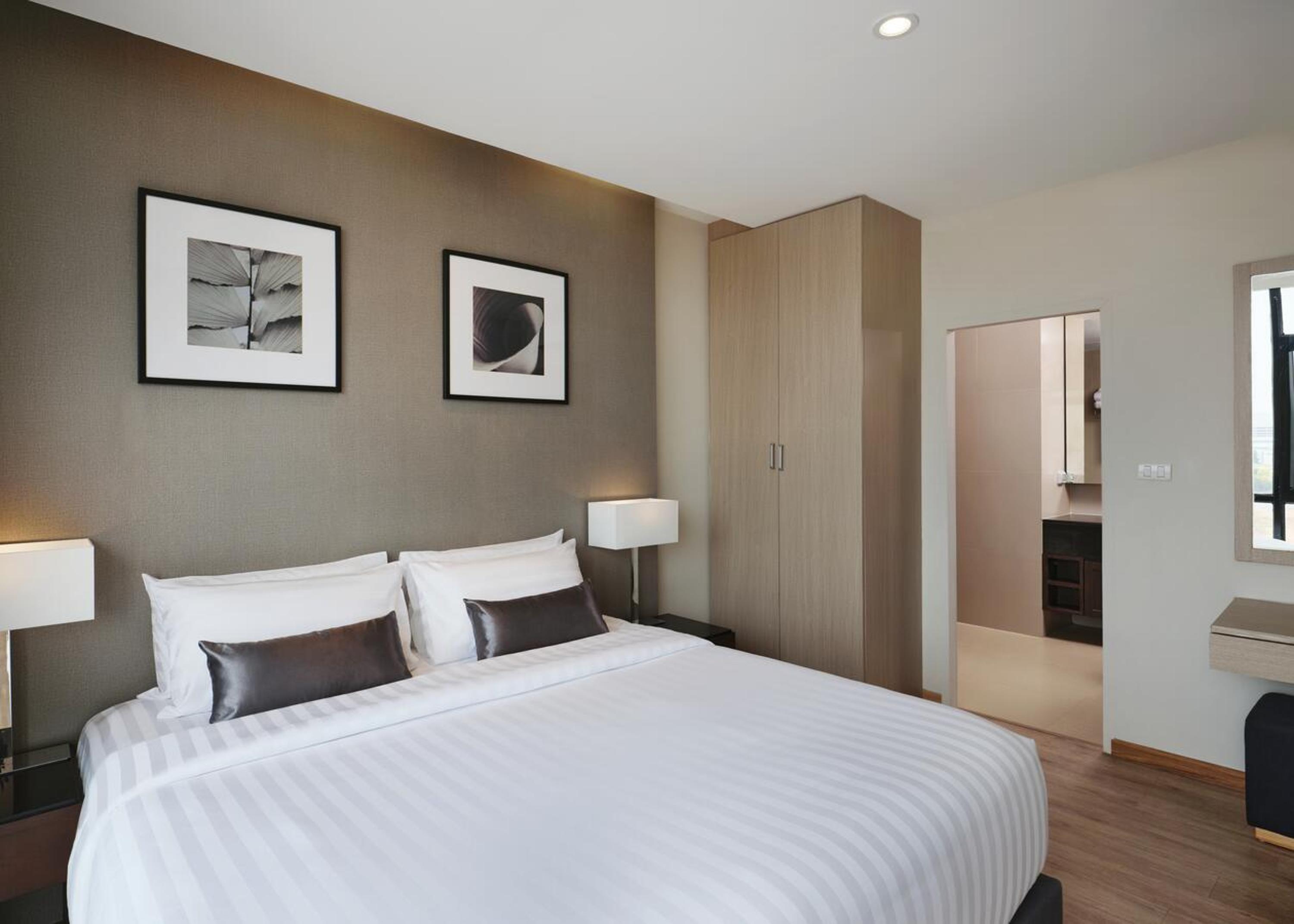 FAMILY TWO BEDROOM SUITE