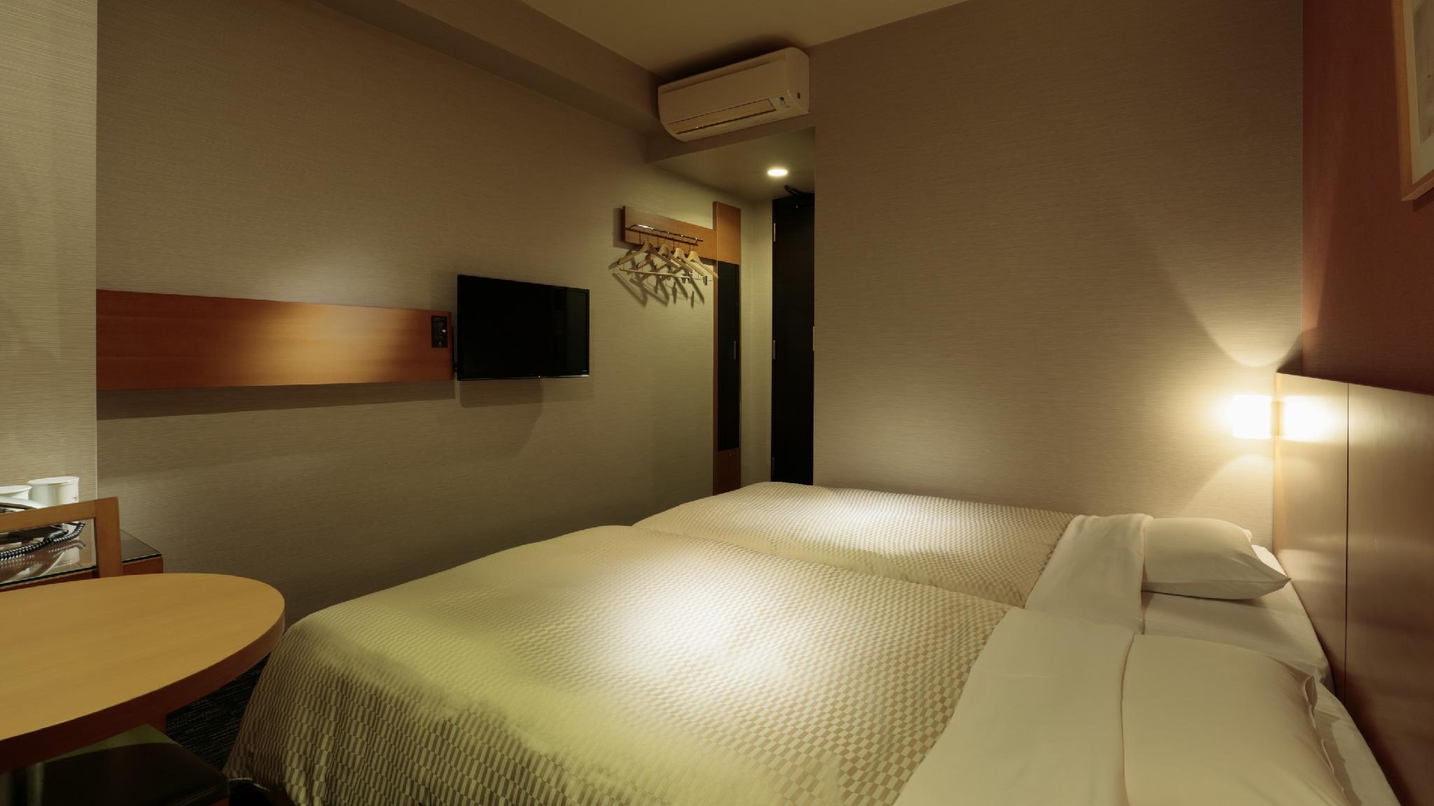 Hollywood, Standard, Twin Beds, Smoking