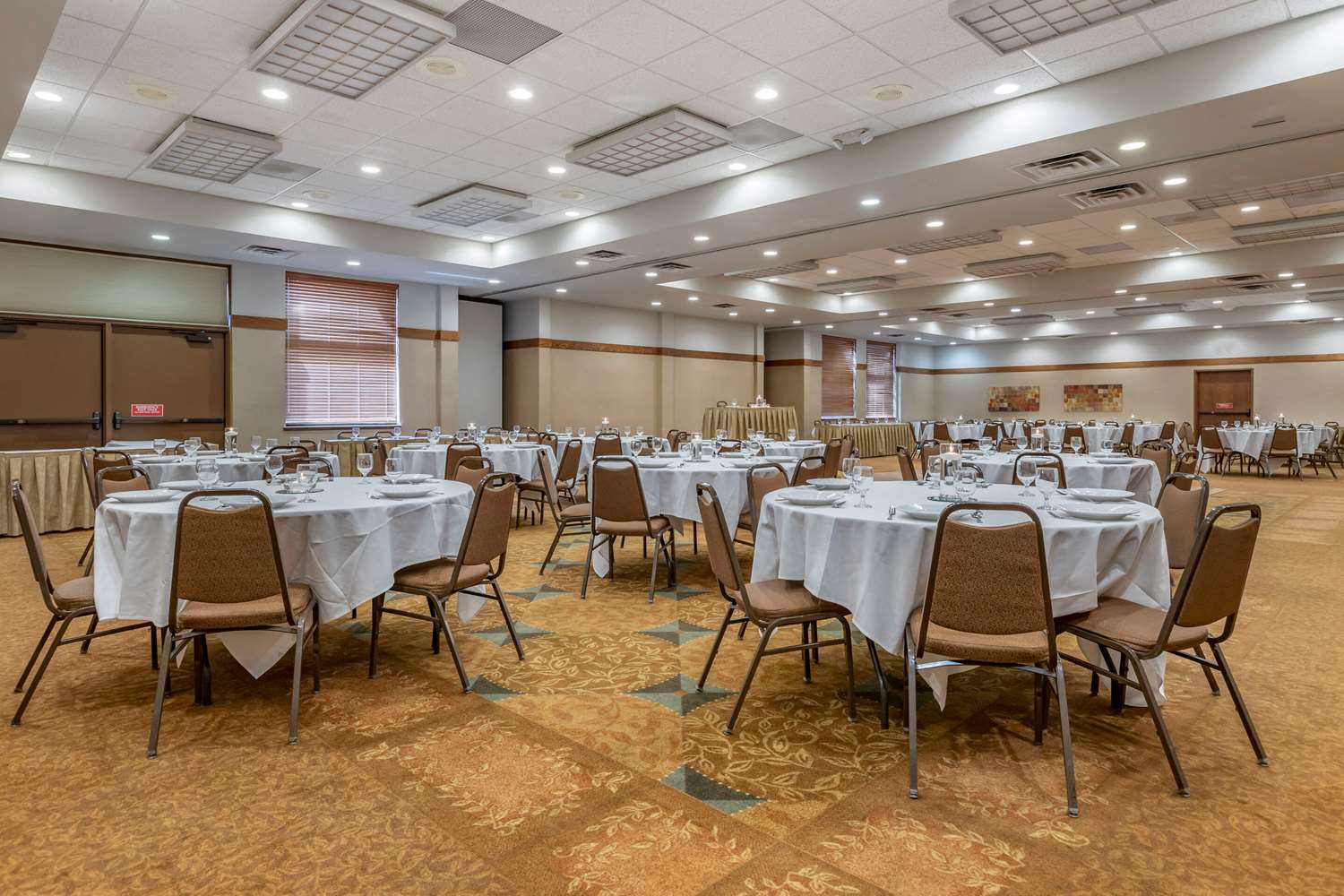 Comfort Inn Okemos - East Lansing 34/38