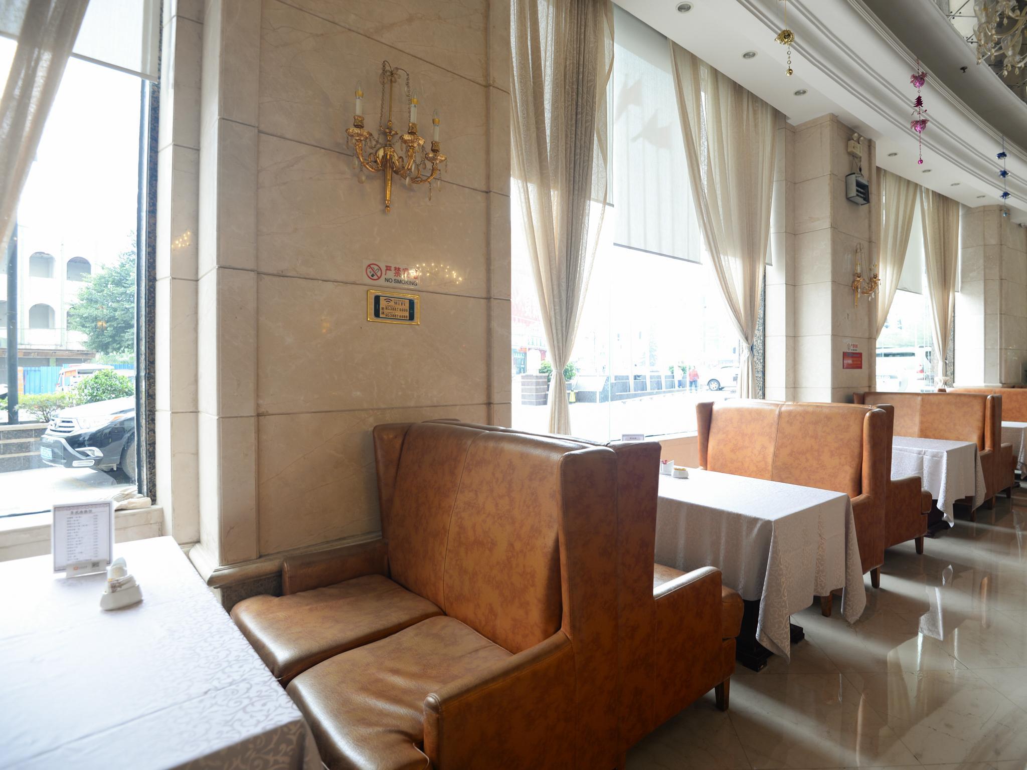 Regency Hotel 15/56