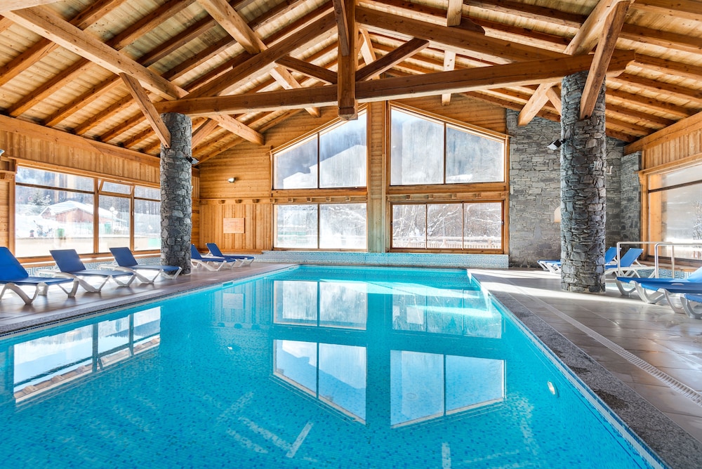 RESIDENCE LAGRANGE VACANCES LE HAMEAU DU ROCHER BLANC(FORMERLY LE HAMEAU DU ROCHER BLANC) 10/22